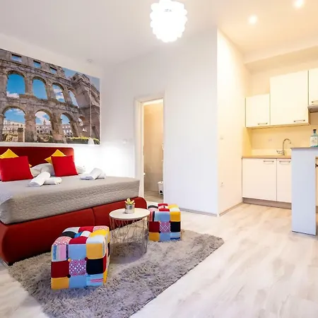 Апартаменти Marin Center *