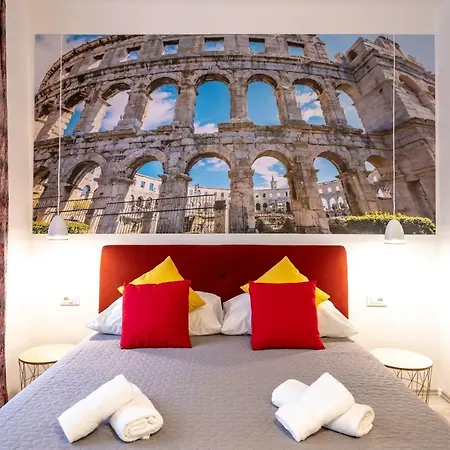 Marin Center * Pula