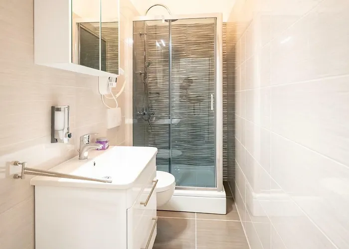 Marin Center Lägenhet *